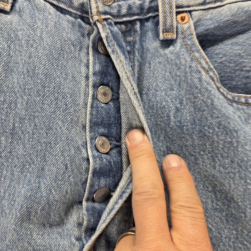 Vintage Levis 501 Jeans Womens Blue Regular Straight Button Fly Fits 30x34